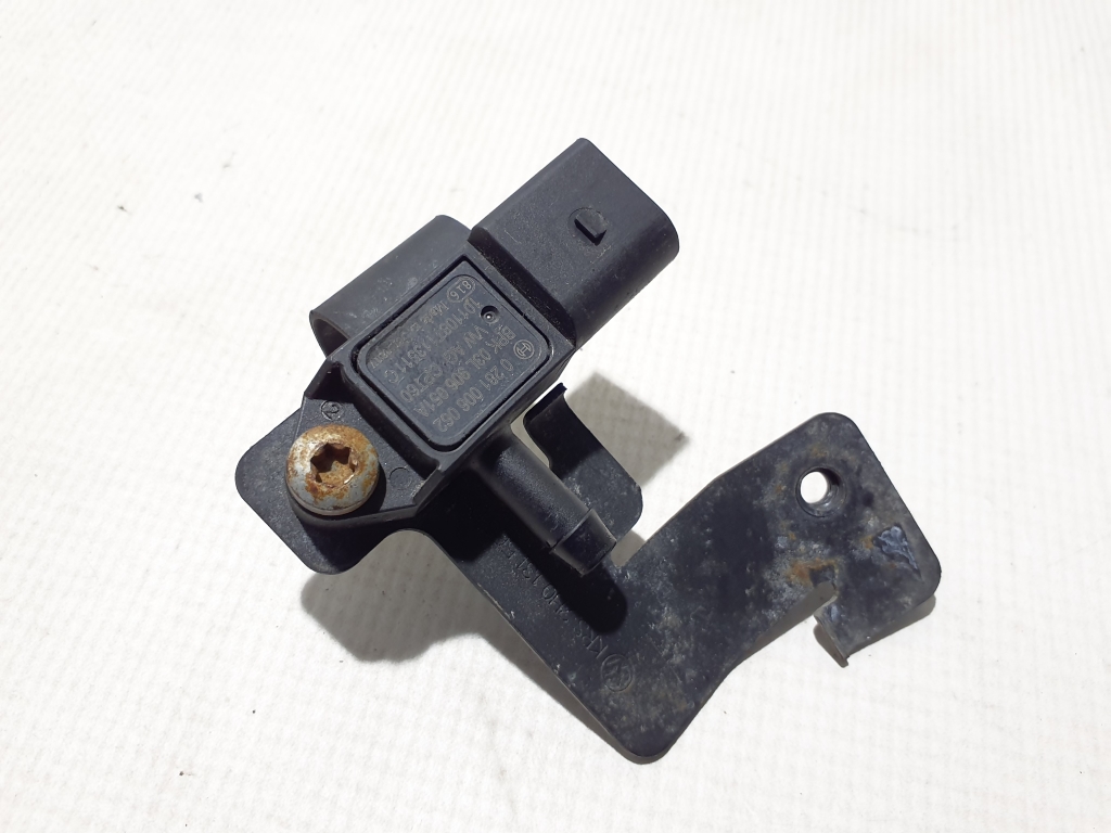 VOLKSWAGEN Amarok 1 generation (2010-2022) Intake Manifold Pressure Sensor 03L906051A 23166684