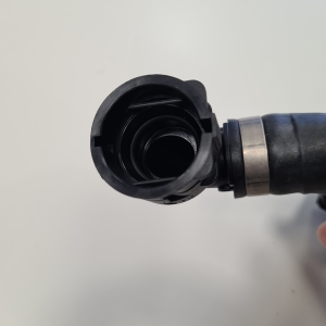 Mercedes Benz E-Class W213 (2017–2026) Wasserschlauch Kühler A213501290164 - 2
