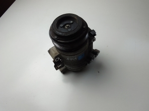   Air conditioner compressor 