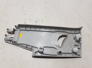 Volkswagen Amarok I (2010–2022) Tagumise toe sisekujundus 2H7867241D - 2