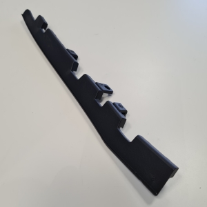 Other front bumper part - 95B807166A