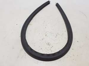 Volkswagen Amarok I (2010–2022) Kapoti tihend 2H0823737 - 2
