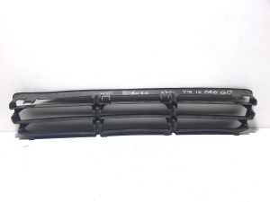 Volkswagen Bora (1998–2005) Front bumper lower grille 1J5853677B - 3