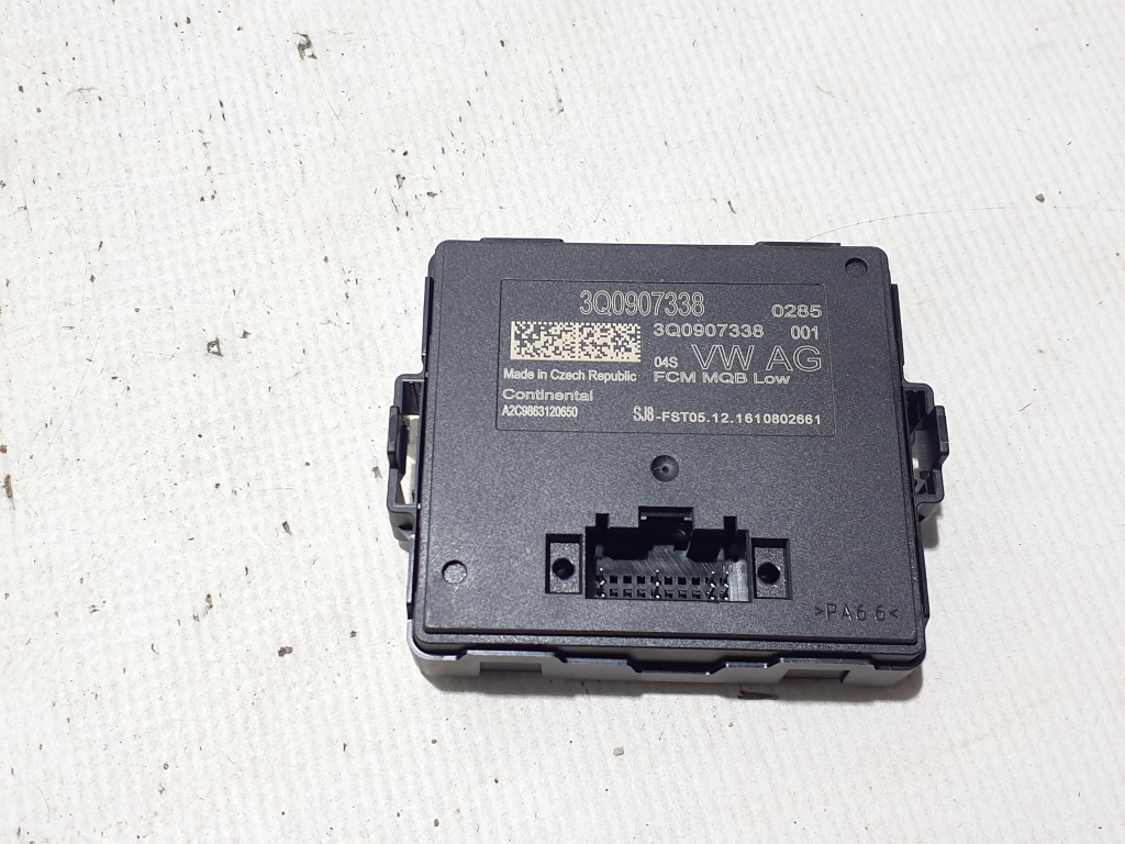 VOLKSWAGEN Passat B8 (2014-2023) Other Control Units 3Q0907338 23143595