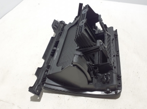 Volkswagen Passat B8 (2014–2023) Kindalaegas 3G1857097N - 4