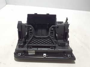 Volkswagen Passat B8 (2014–2023) Kindalaegas 3G1857097N - 5