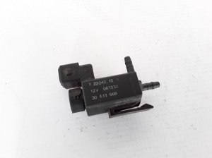 VOLVO V70 II (2000–2007) Magnetventil 30611668 - 3