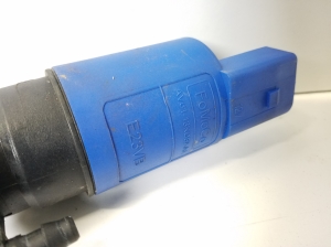 Jaguar XE (2015–2026) Front headlight washer motor AV6113K082AA - 2