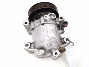 NISSAN Terrano R20 (1996–2007) Konditsioneeri kompressor 92600EB40B - 5
