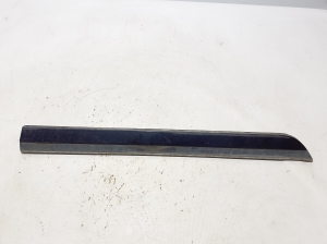 Volkswagen Passat B8 (2014–2023) Tagumise küljeukse liist 3G0853334A - 2