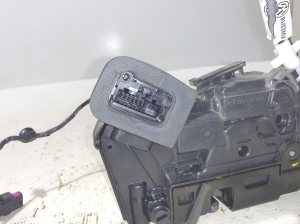 Volkswagen Passat B8 (2014–2023) Rear side door lock 5E0839015A - 3