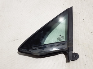   Glace de custode de porte avant  - 3G0845113F 