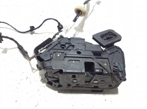 Volkswagen Passat B8 (2014–2023) Rear side door lock 5TA839016E - 2