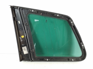 Volkswagen Touareg I (2002–2010) Seitenscheibe hinten (Karosserie) 7L6845298 - 2