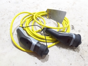  Battery charging cable 