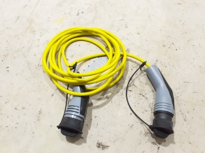  Battery charging cable 