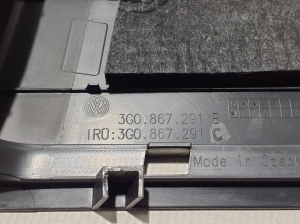 Volkswagen Passat B8 (2014–2023) Keskpiilari siseviimistlus 3G0867291B - 2