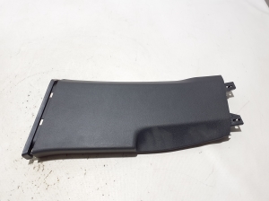 Volkswagen Passat B8 (2014–2023) Keskpiilari siseviimistlus 3G0867291B - 4