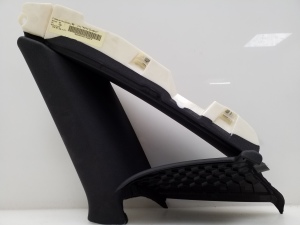 Interior trim of the rear strut - 8K5867288