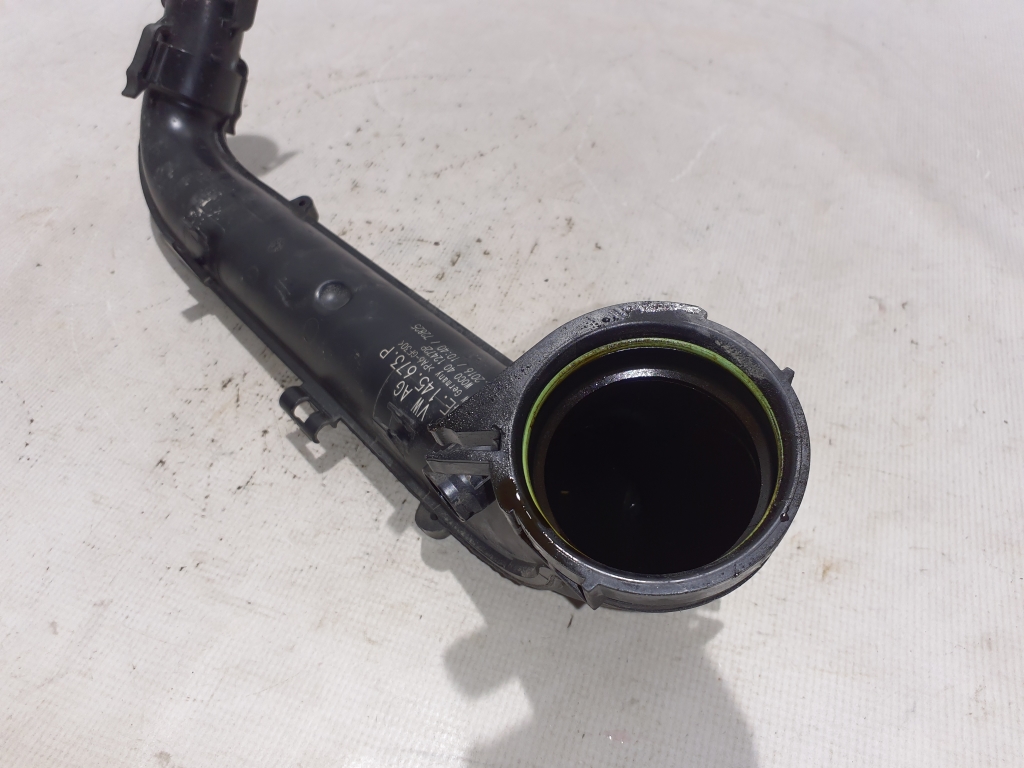 VOLKSWAGEN Passat B8 (2014-2023) Other tubes 04E145673P 23232303