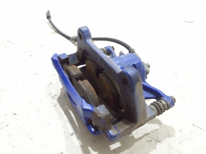  Front brake caliper 