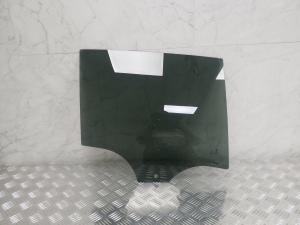 Rear side door glass
