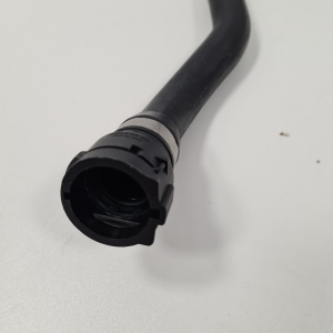 BMW X5 G05 (2018–2026) Jahutusradiaatori voolik 17129894780 - 5