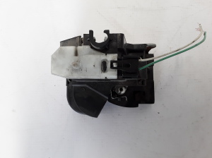 RENAULT Clio II (1998–2005) Front door lock 7701045305 - 3