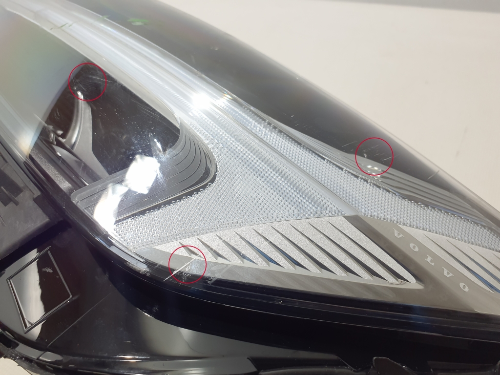 VOLVO XC60 2 generation (2017-2024) Front Headlights Set 23199325