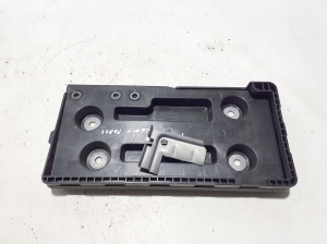   Battery holder 