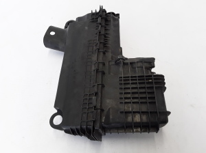RENAULT Clio II (1998–2005) Luftfiltergehäuse 8200600176 - 3
