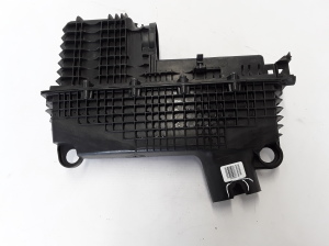 RENAULT Clio II (1998–2005) Luftfiltergehäuse 8200600176 - 4