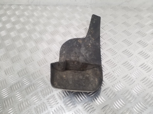 Infiniti FX (2002–2008) Mud flap 999J2 - 2