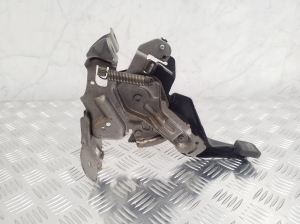 Infiniti FX (2002–2008) Parking brake pedal - 3