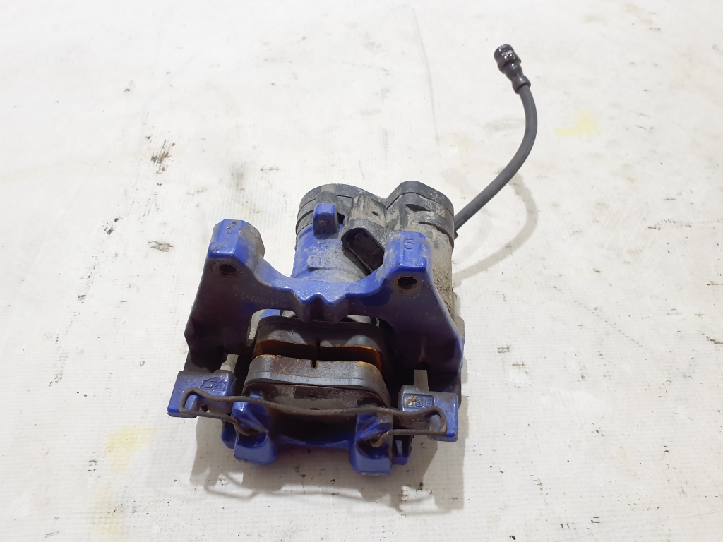 VOLKSWAGEN Passat B8 (2014-2023) Rear Left Brake Caliper 3Q0615423B 23196195