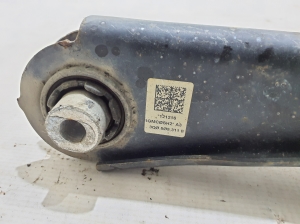Volkswagen Passat B8 (2014–2023) Tagumine õõtshoob 3Q0505311G - 4