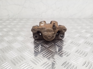 Infiniti FX (2002–2008) Front brake caliper - 5