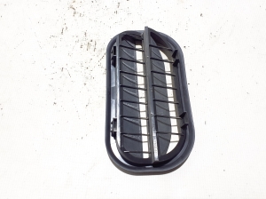 Volkswagen Passat B8 (2014–2023) Rear fender vent grille 6R0819465A - 3