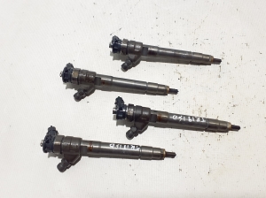  Fuel injector 