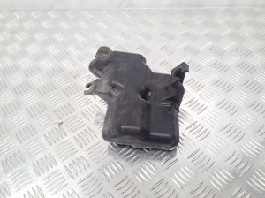 Infiniti FX (2002–2008) Other reservoir CG001 - 3