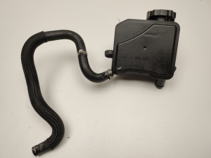   Power steering pump reservoir  - A004602283 