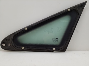 Opel Zafira B (2005–2014) Priekšējais virsbūves trīsstūra stikls 43R007951 - 2
