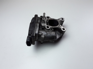  EGR valve 