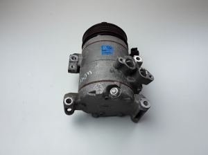  Air conditioner compressor 