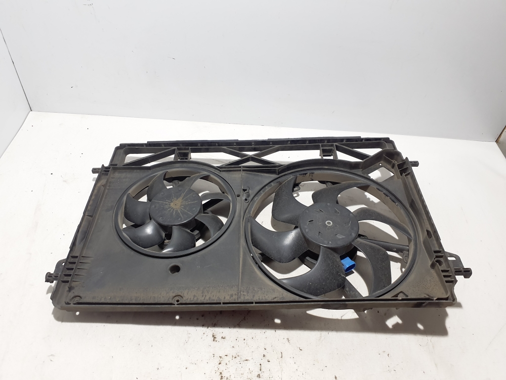 RENAULT Trafic 3 generation (2014-2023) Engine Cooling Fan Radiator 214816680R 23291370