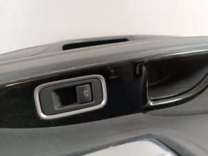 Mitsubishi Outlander (2012–2021) Tagumise küljeukse polster 7222A747XA - 4