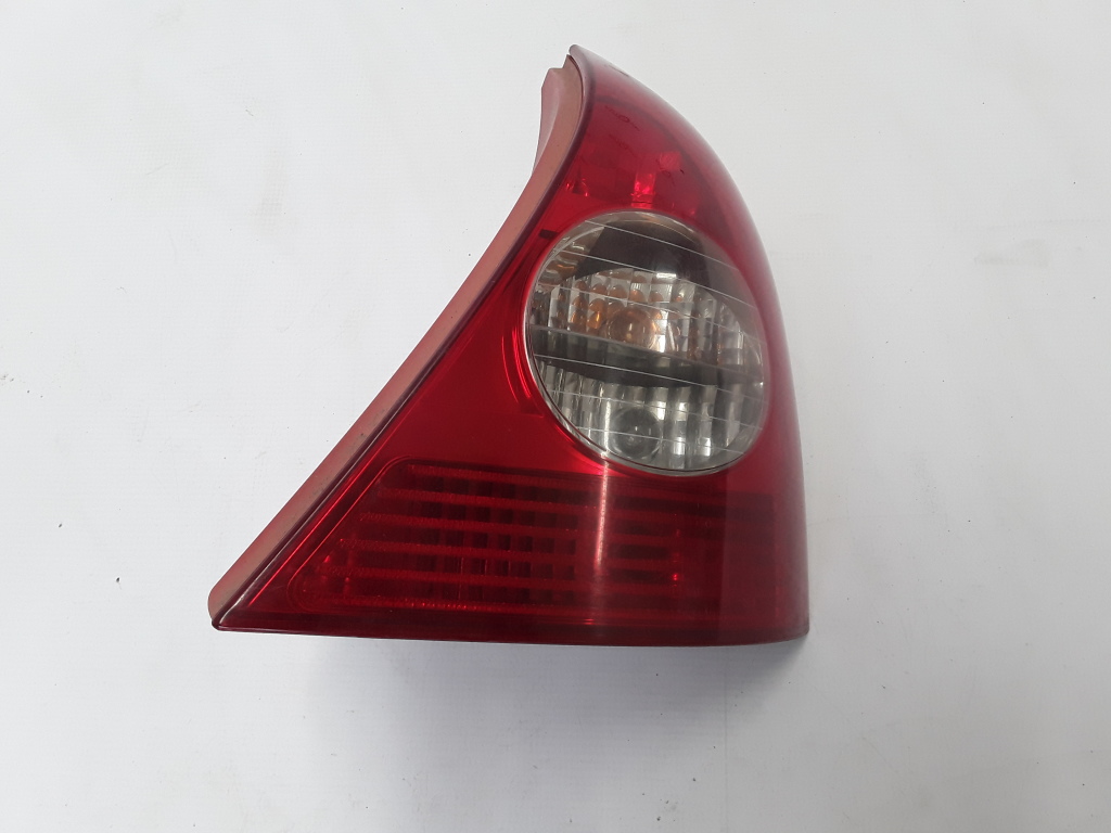 RENAULT Clio 2 generation (1998-2013) Rear Right Taillight Lamp 8200917487 21079995
