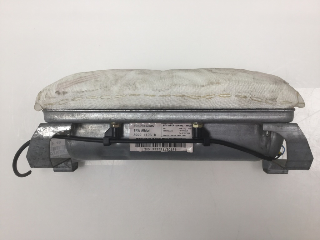 BMW 5 SERIES E39 (1995–2004) Pasažiera drošības spilvens panelī 3982316305 BMW 5 SERIES E39 (1995–2004) Pasažiera drošības spilvens panelī 3982316305