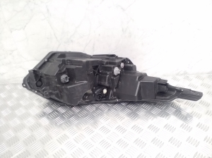 Honda CR-V (2016–2026) Headlight 10062296 - 6