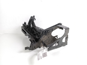 BMW 5 SERIES F11 (2010–2017) Scheinwerferhalter 7200794 - 3